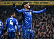 开云体育中国官网-包含切尔西宣布签约年轻才俊，球迷期待他的表现舞台的词条