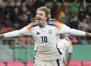 开云体育登录-斯洛伐克队实力较弱，无缘晋级