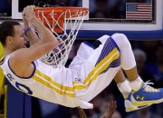 开云体育-篮网踏平活塞背后，文班亚马如何在重压下完成惊人爆发