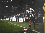 开云在线直播-羽坛新格局，马来西亚队力克丹麦队，黄鸭组合统治全场改写亚洲荣耀