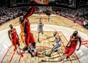 开云体育中国官网-利拉德大场面先生本色尽显，森林狼强压太阳揭示新格局