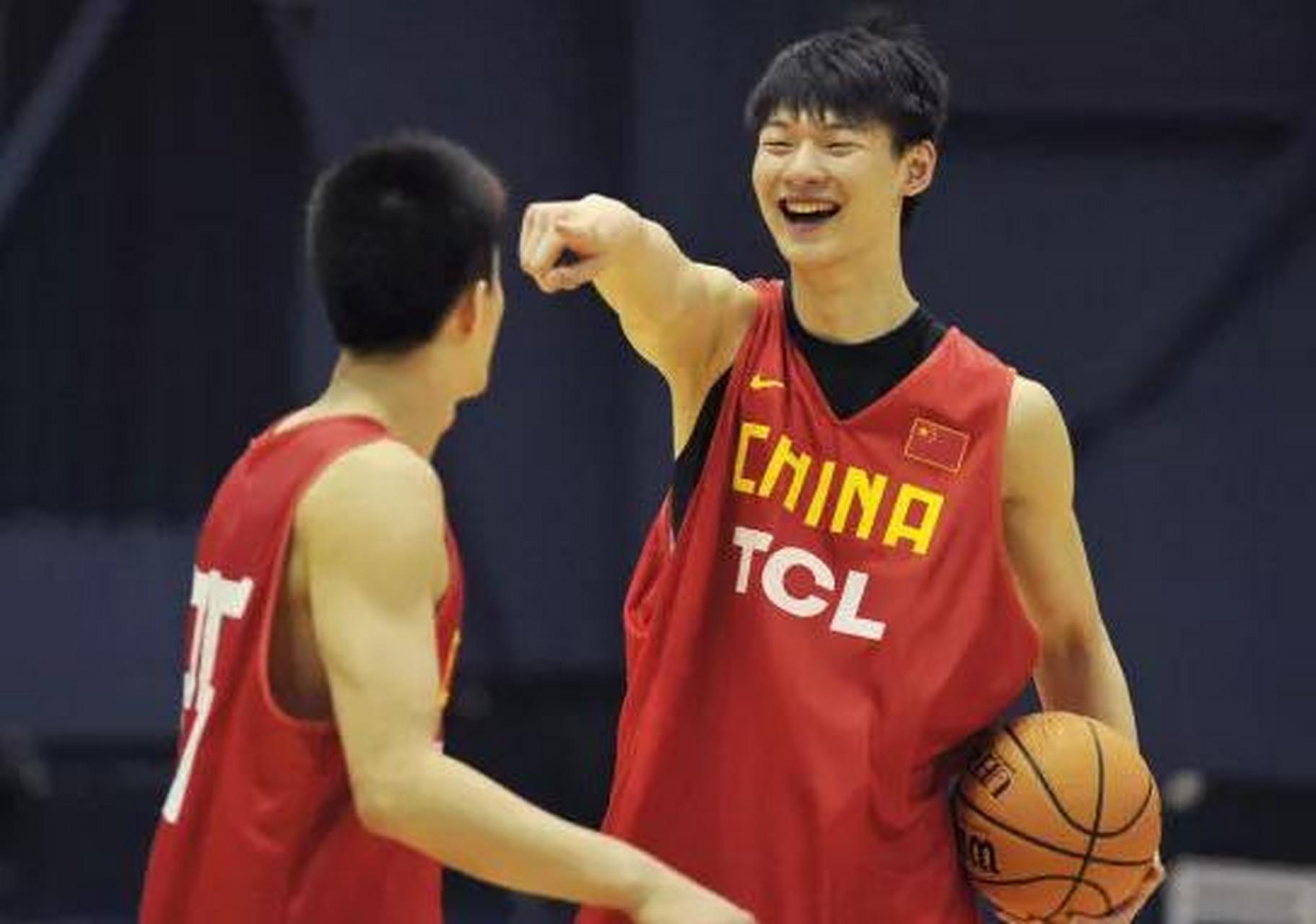 湖人绝杀天津队，王哲林统治全场的简单介绍