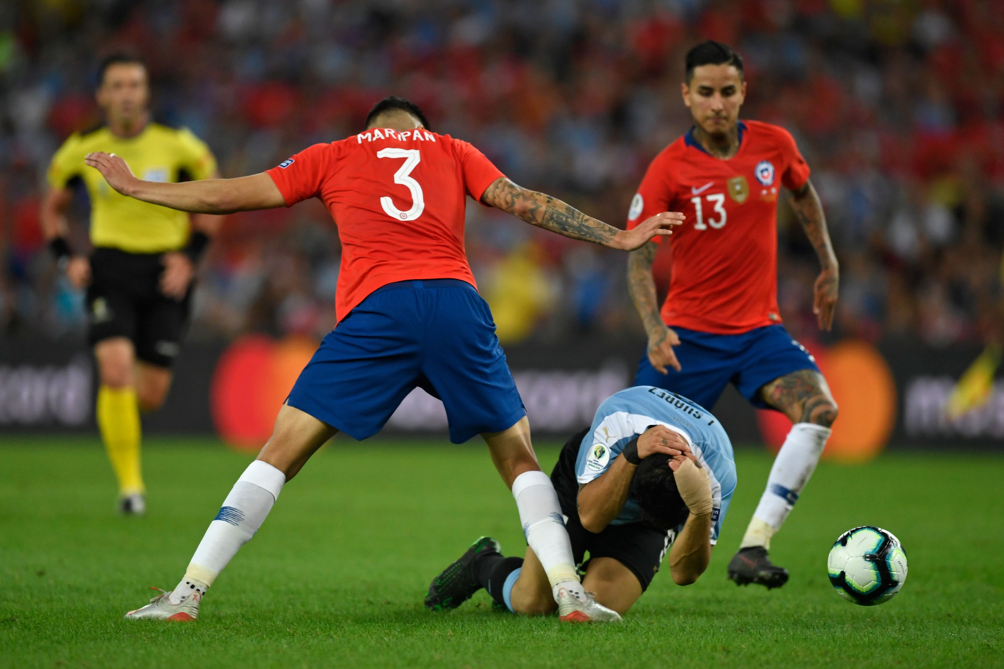 包含乌拉圭力克智利，出线形势稍显紧张的词条