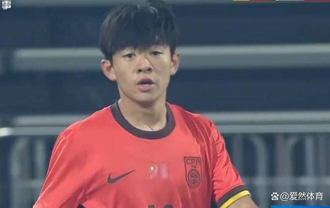 中国足球比赛场上的惊心动魄