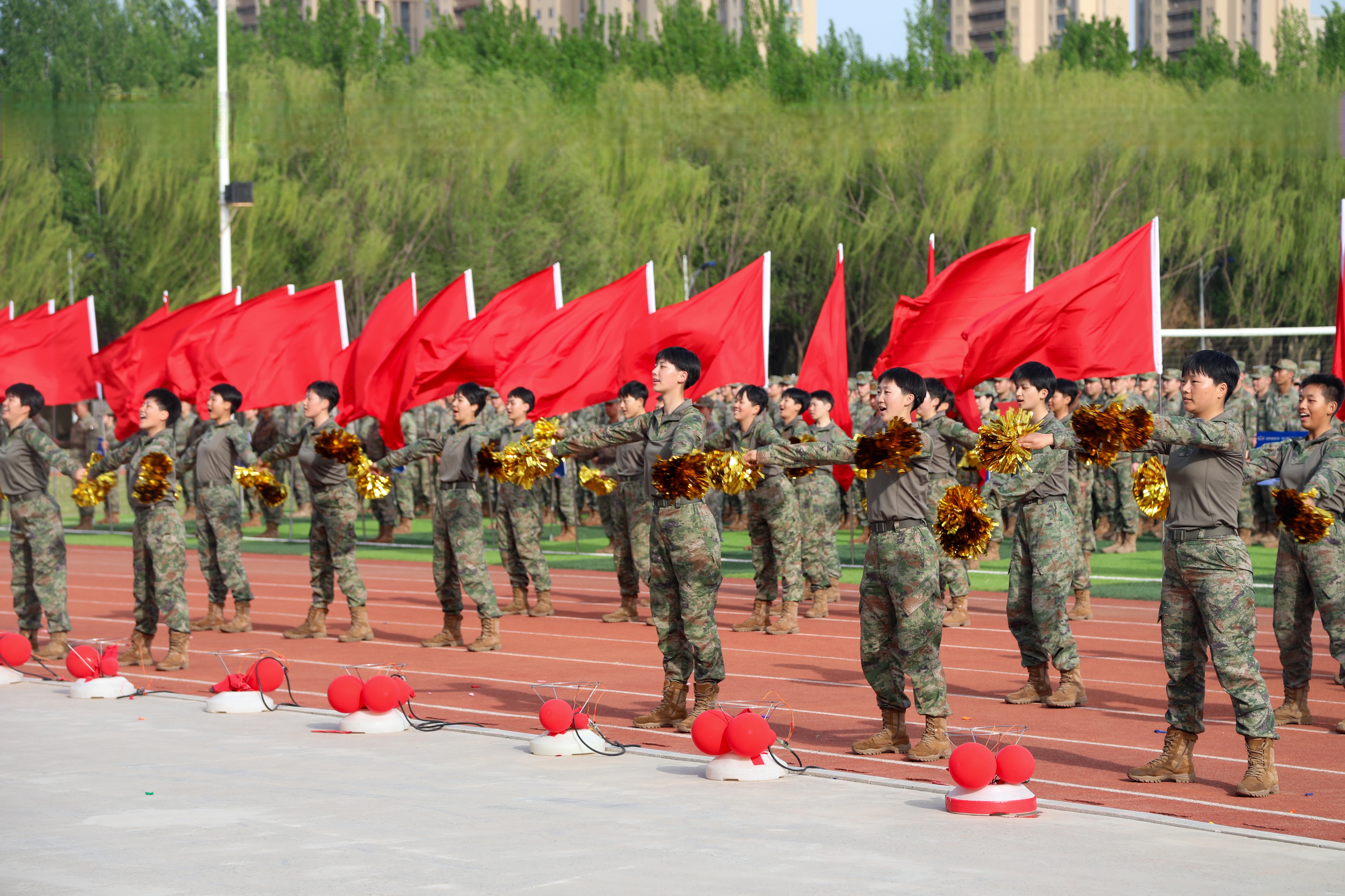 关于队伍士气高昂，备战迎接重要挑战的信息