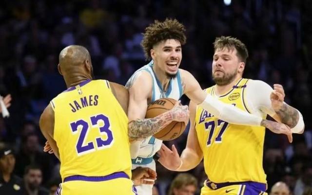 湖人客场逆转马刺，取得四连胜