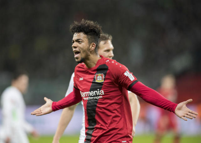 包含勒沃库森力克瓦伦西亚，埃尔林送出助攻的词条