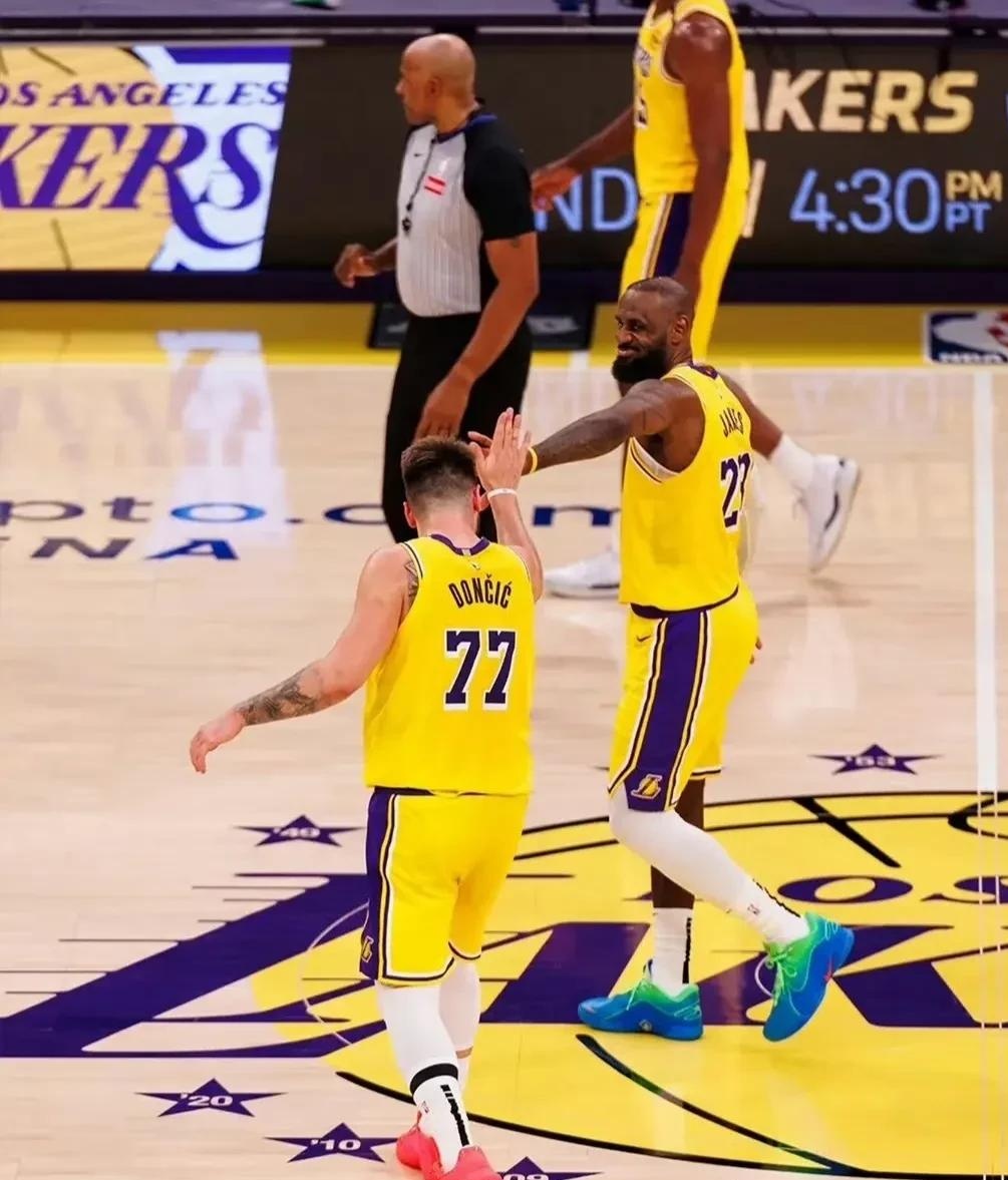 湖人队缺少关键球员,备战困难 湖人队缺少关键球员,备战困难