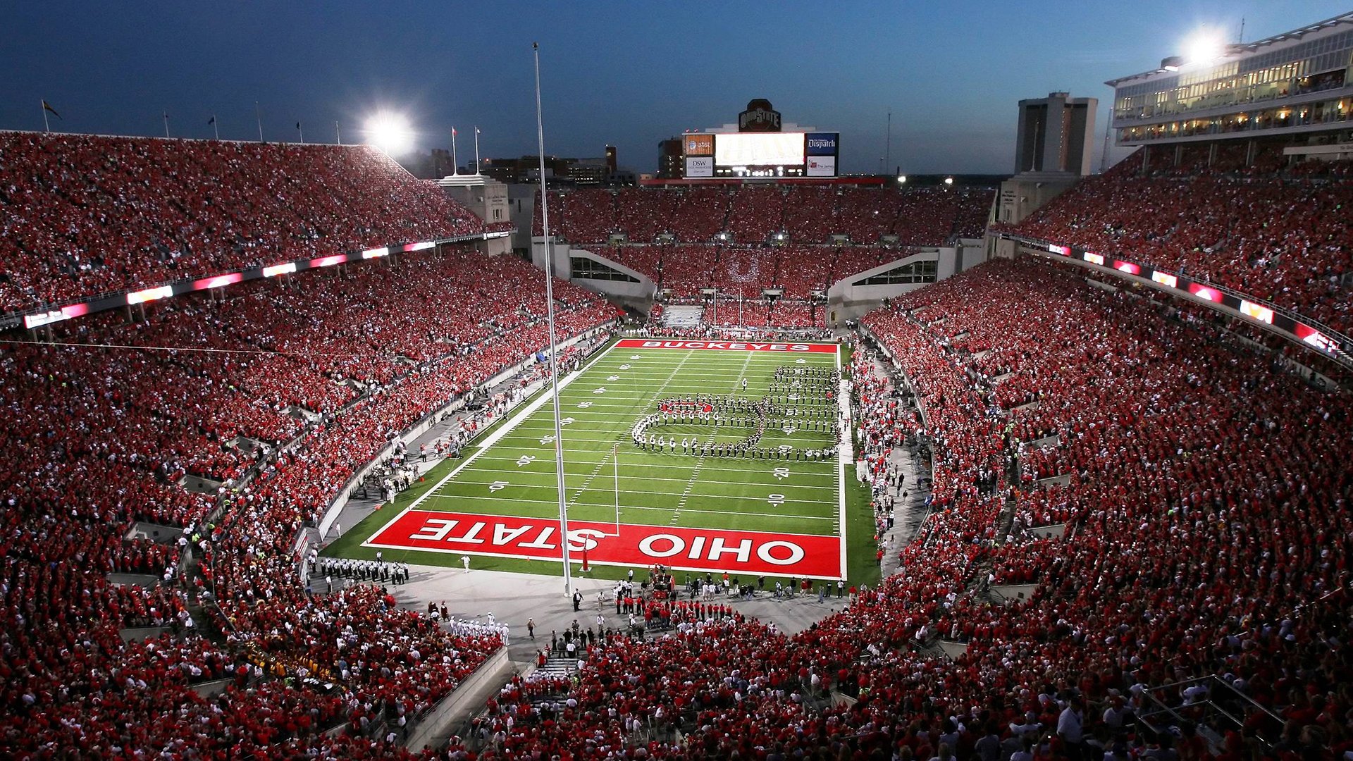 赛道奇迹，阿隆索统治全场，索伯绝杀阿斯顿马丁