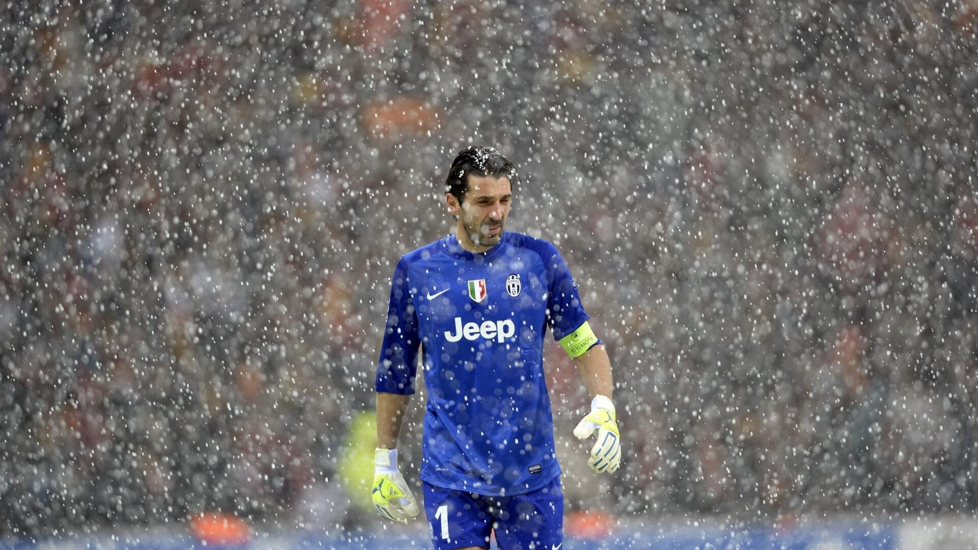 罗德里再显大场面本色,哥斯达黎加对阵勒沃库森背后的战术启示